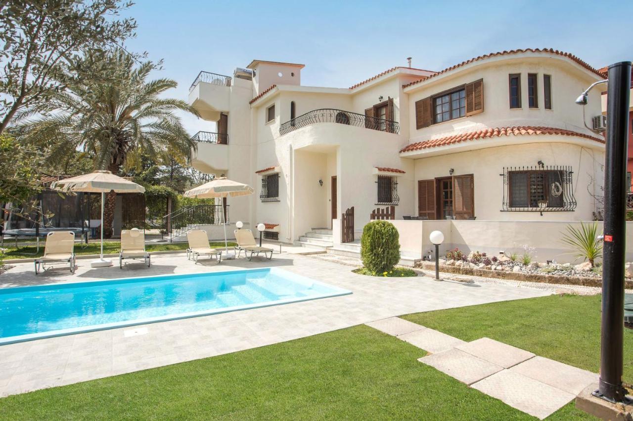 Hriska Luxury Villa Ixia  Exteriör bild