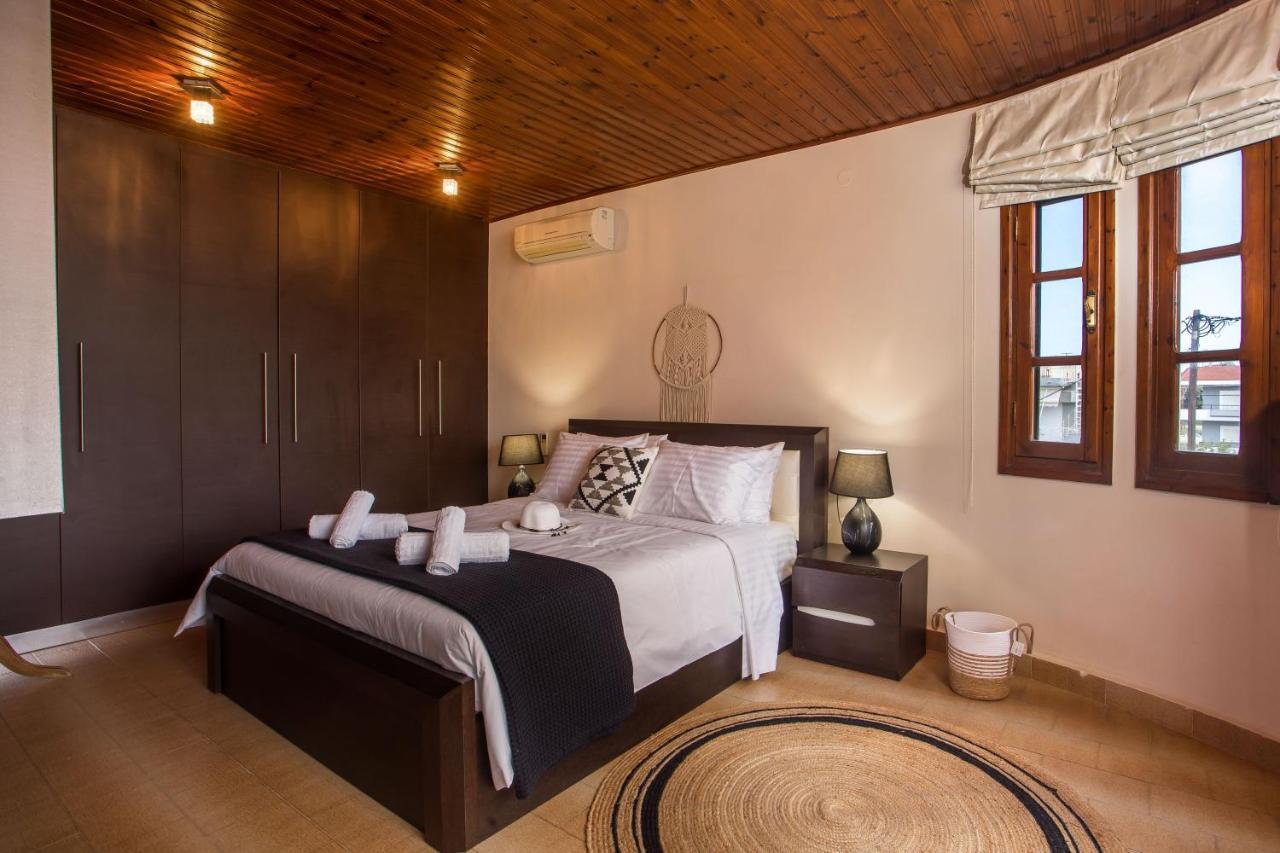 Hriska Luxury Villa Ixia  Exteriör bild